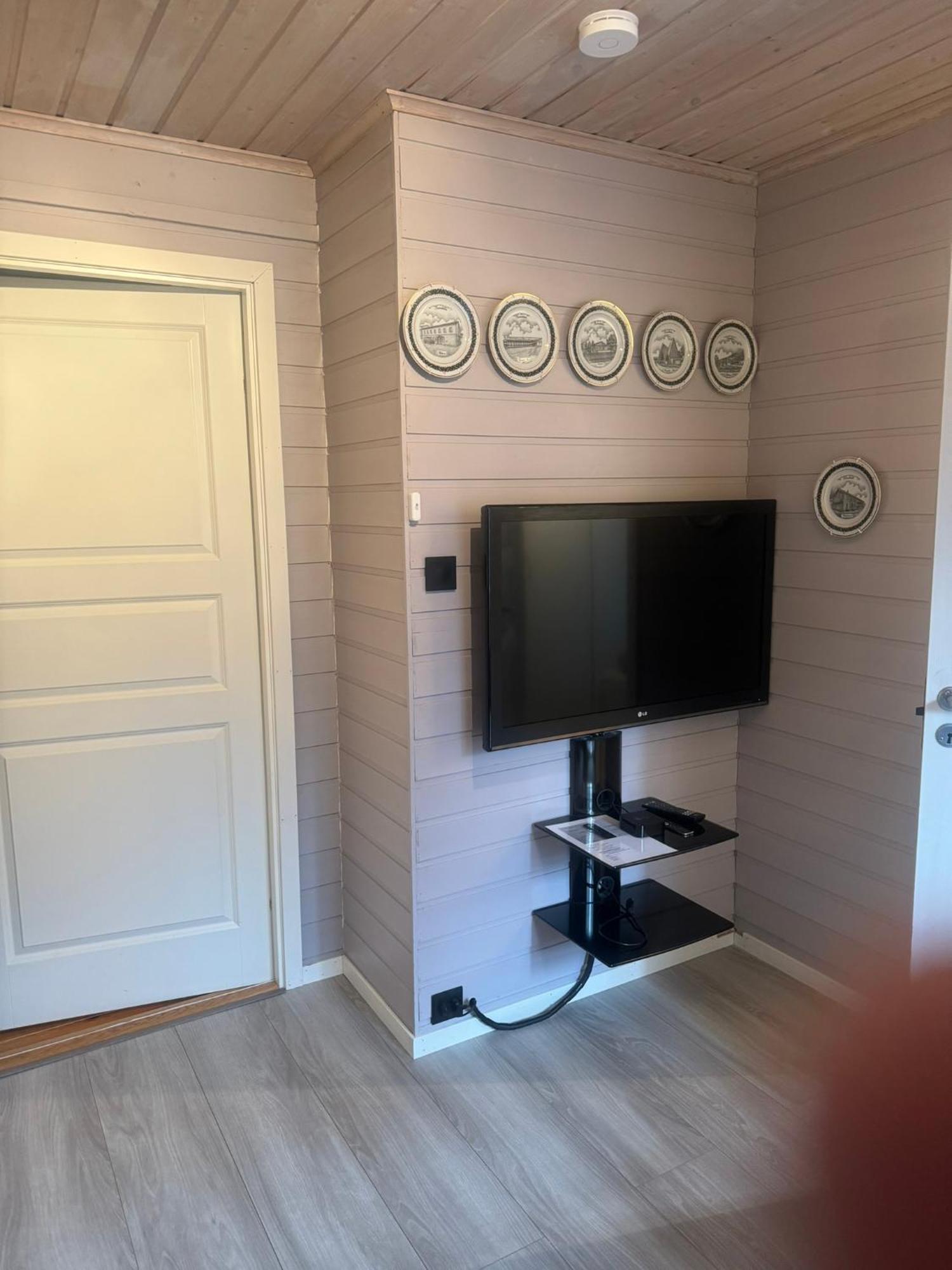 Very Centrally Located Apartment With Free Parking ترومسو المظهر الخارجي الصورة